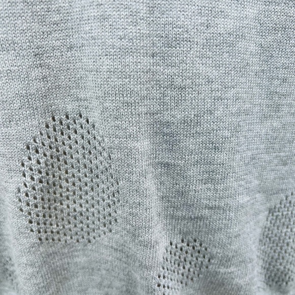 Cropped Sweater & Matching Tank Set - Picture 8 of 10